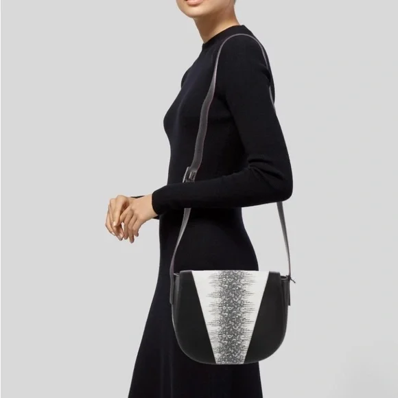 VINCE Snakeskin V Print Leather SADDLE Designer Bag! - Picture 8 of 8